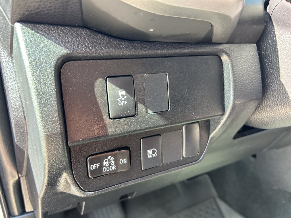 Certified 2023 Toyota Tacoma SR5 w/ Technology Package AWD/4WD image 28
