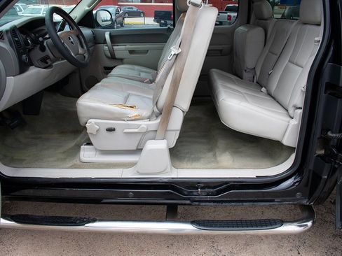 Used 2011 GMC Sierra 1500 SLE w/ Texas Edition RWD image 12