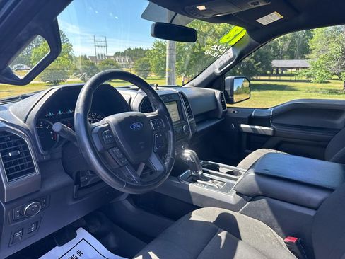 Used 2018 Ford F150 XLT w/ Equipment Group 302A Luxury AWD/4WD image 13