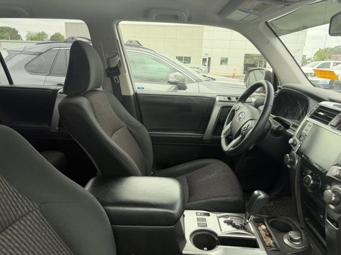 Used 2021 Toyota 4Runner Trail Special Edition AWD/4WD image 8