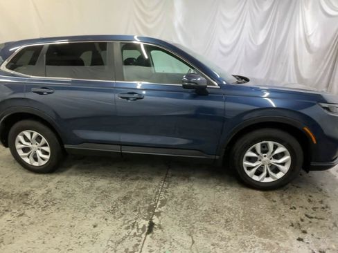Used 2025 Honda CR-V LX image 4