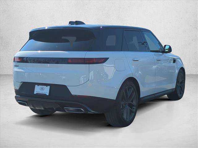 New 2027 Land Rover Range Rover Sport SE AWD/4WD image 2