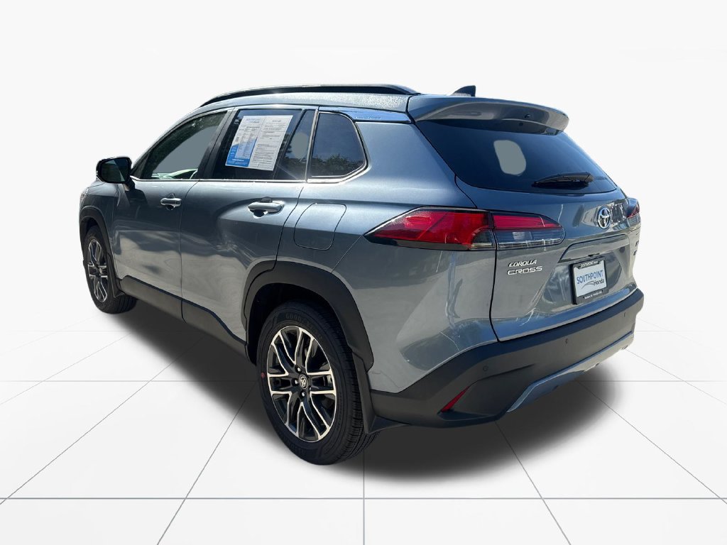 Used 2026 Toyota Corolla Cross XLE w/ Convenience Package AWD/4WD image 6