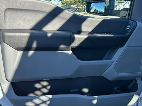 New 2025 Ford F550 4x4 Regular Cab Super Duty image 11