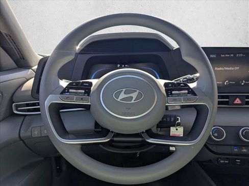 New 2026 Hyundai Elantra SE FWD image 11