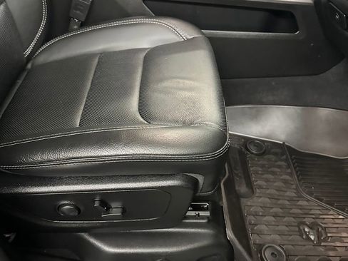 Used 2025 RAM 1500 Sport w/ Sport Level 1 Equipment Group AWD/4WD image 43