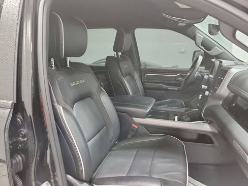 Used 2025 RAM 1500 Laramie w/ Night Edition image 26