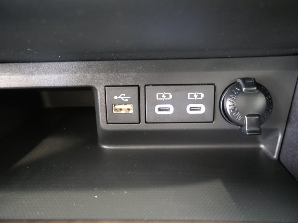 Used 2023 Toyota Highlander Platinum AWD/4WD image 25