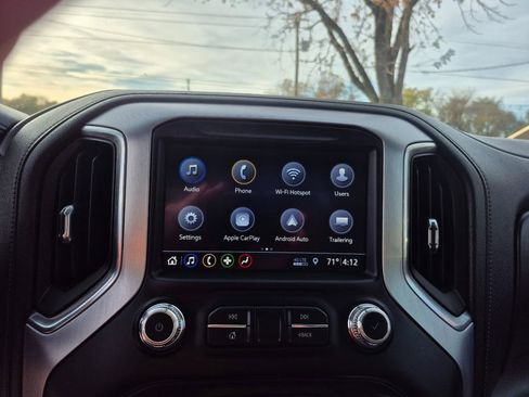 Used 2019 GMC Sierra 1500 SLE w/ SLE Value Package AWD/4WD image 14