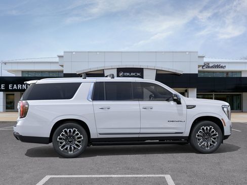 New 2026 GMC Yukon XL Denali Ultimate w/ LPO, Illumination Package AWD/4WD image 7