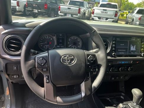 Used 2023 Toyota Tacoma TRD Off-Road AWD/4WD image 11
