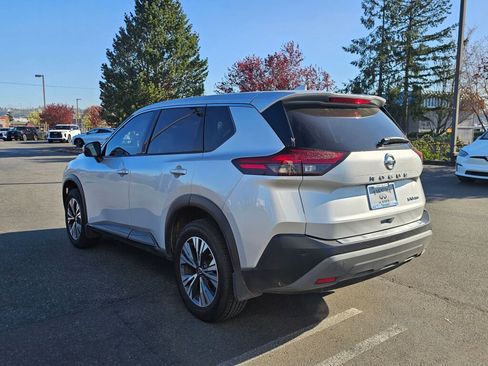 Used 2021 Nissan Rogue SV AWD/4WD image 5