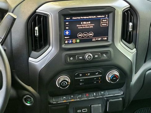 Used 2024 Chevrolet Silverado 1500 Custom RWD image 18