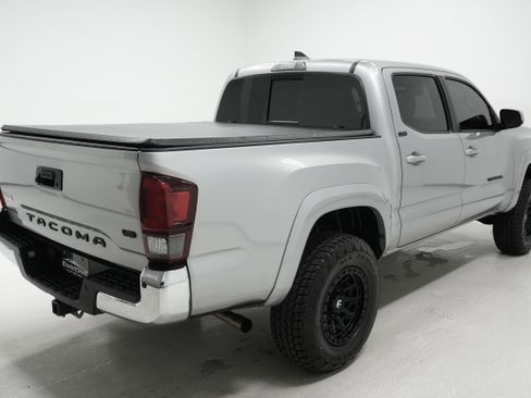 Used 2019 Toyota Tacoma SR5 image 4