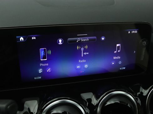 New 2026 Mercedes-Benz GLA 250 image 5