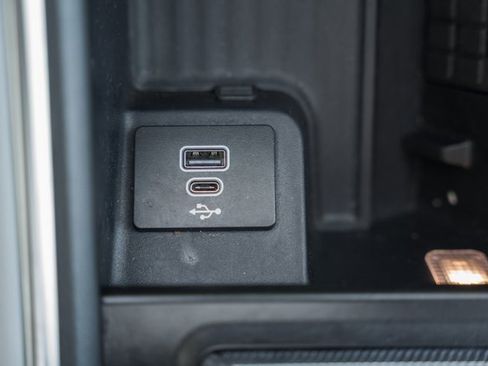 Used 2025 Ford Expedition Max Platinum w/ Driver's Package image 35