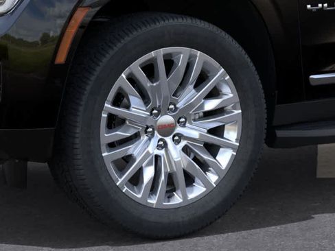 New 2026 GMC Yukon XL Elevation w/ LPO, Floor Liner Package RWD image 9