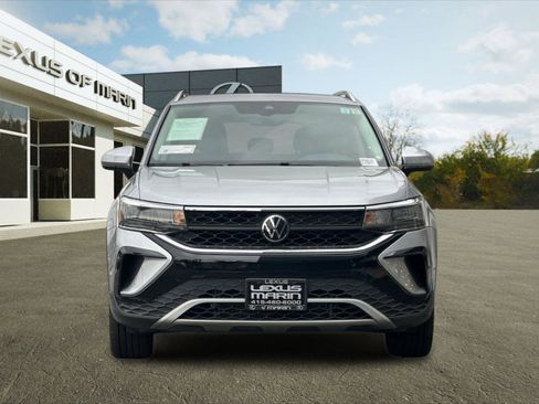 Used 2023 Volkswagen Taos SE image 5