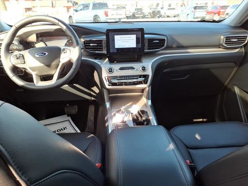 Certified 2023 Ford Explorer XLT w/ Equipment Group 202A image 13
