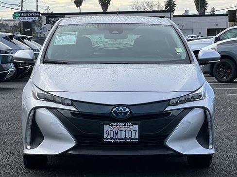 Used 2022 Toyota Prius Prime LE image 12