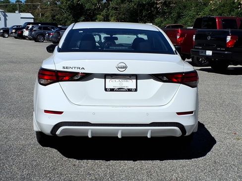 New 2025 Nissan Sentra S image 9