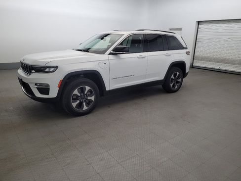 Used 2022 Jeep Grand Cherokee Limited 4xe AWD/4WD image 2