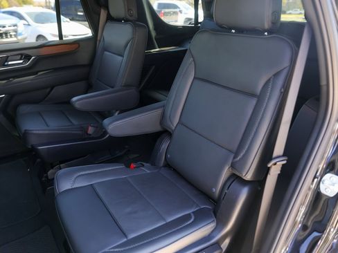 Used 2025 GMC Yukon Denali image 23
