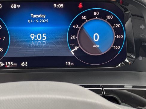 New 2025 Volkswagen Atlas Peak Edition SE image 28