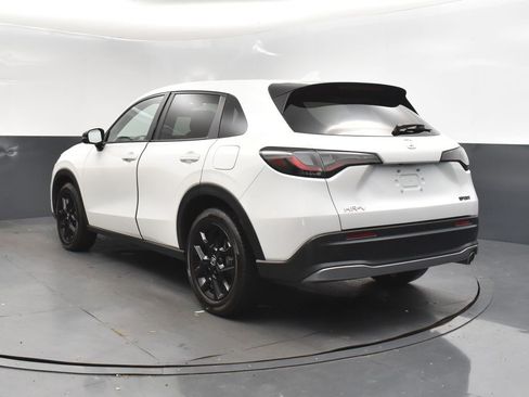 Used 2024 Honda HR-V Sport image 5