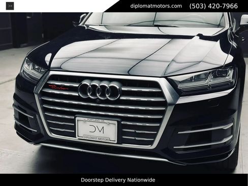 Used 2017 Audi Q7 3.0T Premium Plus w/ Premium Plus Package AWD/4WD image 12