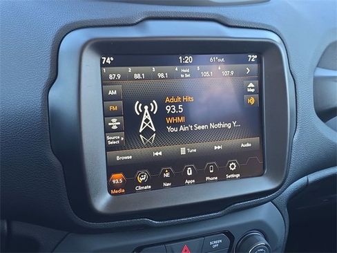 Used 2023 Jeep Renegade Altitude image 16