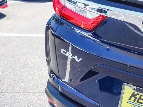 Used 2017 Honda CR-V Touring image 9