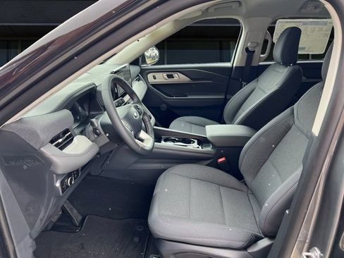 New 2026 Ford Explorer Active AWD/4WD image 9