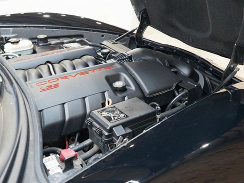 Used 2009 Chevrolet Corvette Convertible w/ Preferred Equipment Group RWD image 30