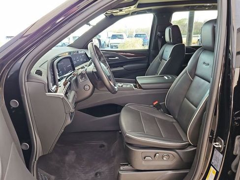 Certified 2024 Cadillac Escalade Premium Luxury w/ Performance Package image 25