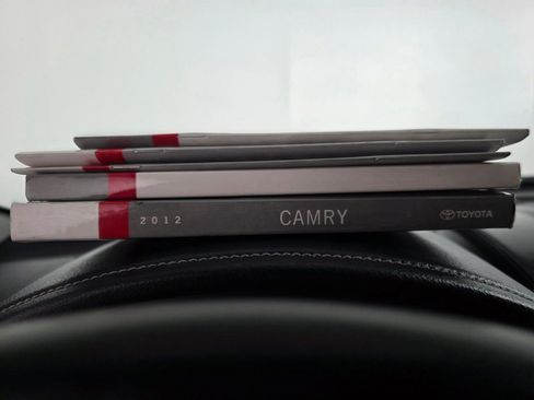 Used 2012 Toyota Camry SE FWD image 31