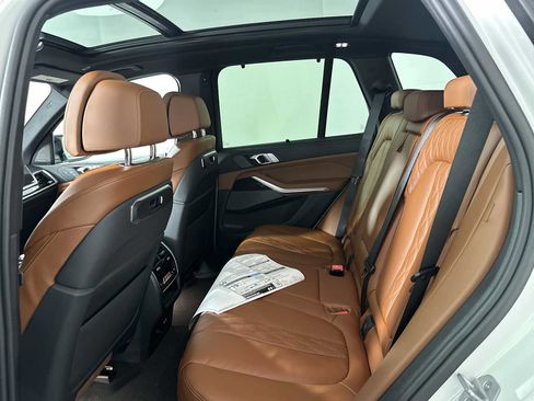 New 2026 BMW X5 M60i w/ Climate Comfort Package image 18