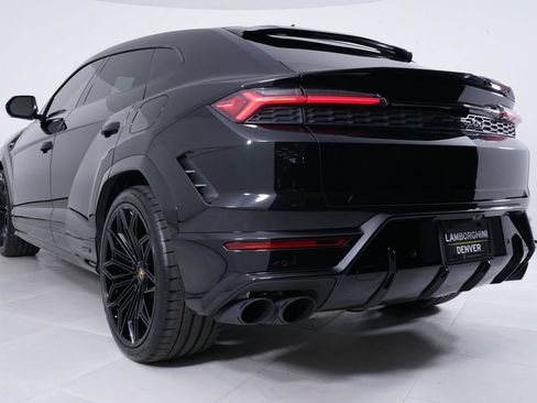 Used 2025 Lamborghini Urus SE AWD/4WD image 17