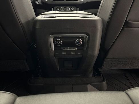 Used 2021 Chevrolet Suburban RST image 26