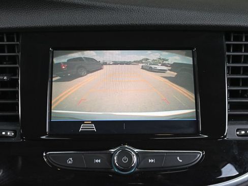 Used 2022 Buick Encore Preferred w/ Safety Package FWD image 27