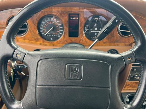 Used 1993 Rolls-Royce Silver Spur image 18
