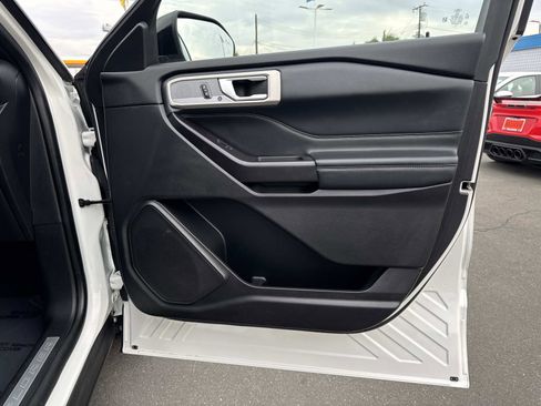 Used 2020 Ford Explorer Limited image 25
