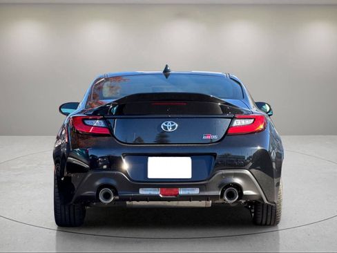 New 2026 Toyota GR86 Premium RWD image 4