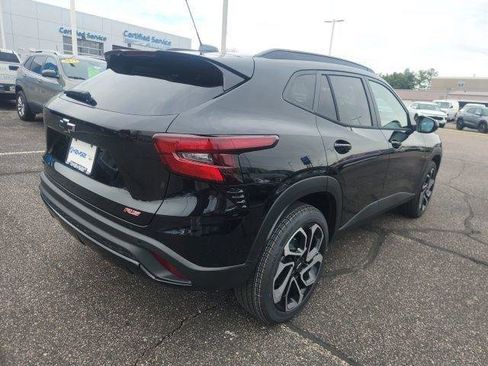 New 2026 Chevrolet Trax RS image 2