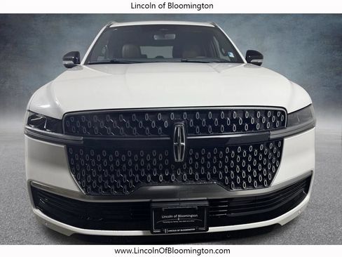 New 2026 Lincoln Navigator Reserve AWD/4WD image 11