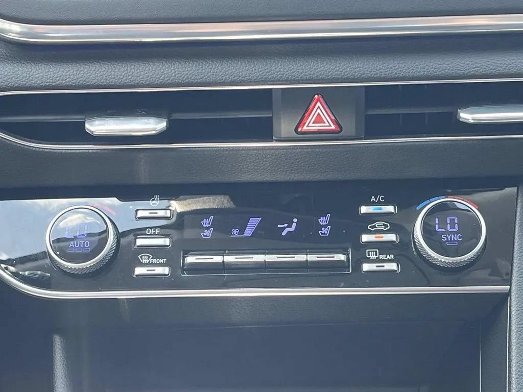 Used 2020 Hyundai Sonata Limited FWD image 15
