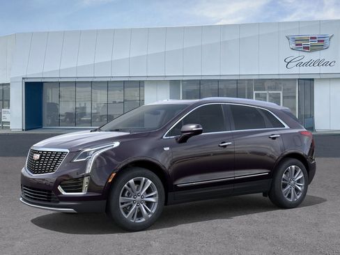 New 2025 Cadillac XT5 Premium Luxury image 2