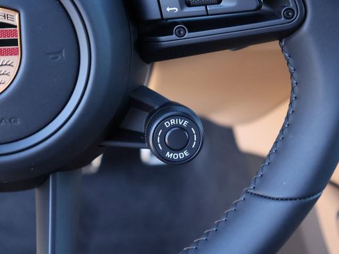 New 2026 Porsche Cayenne Coupe image 33