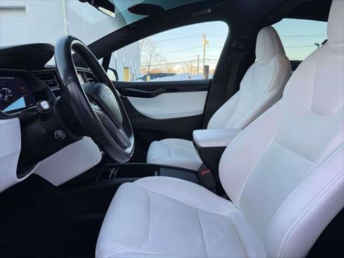 Used 2020 Tesla Model X Long Range image 12