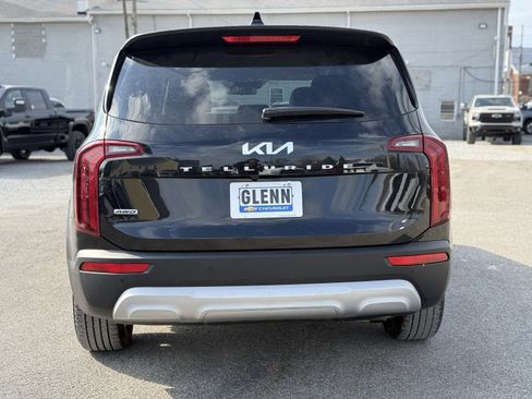 Used 2022 Kia Telluride LX image 5